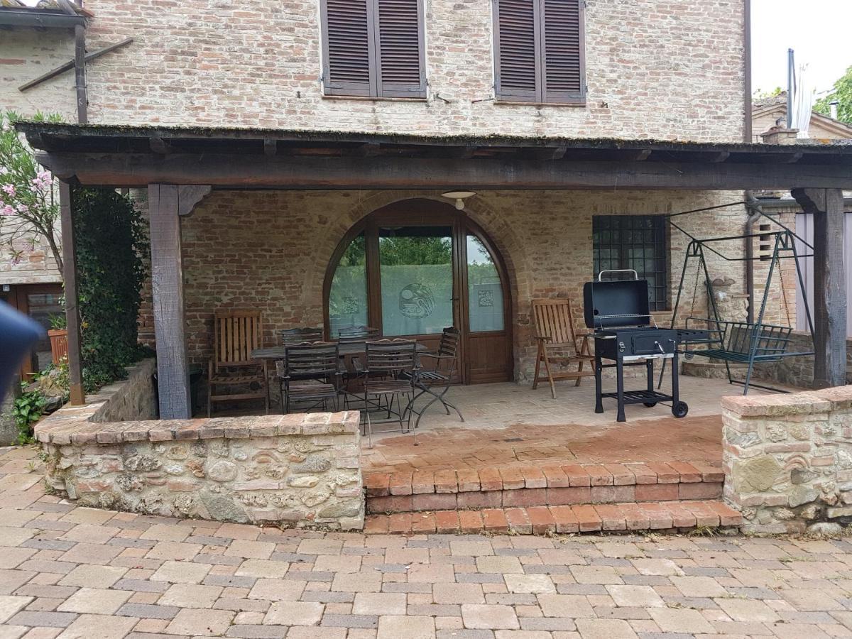 Agriturismo Il Poggiarello Siena Exterior foto