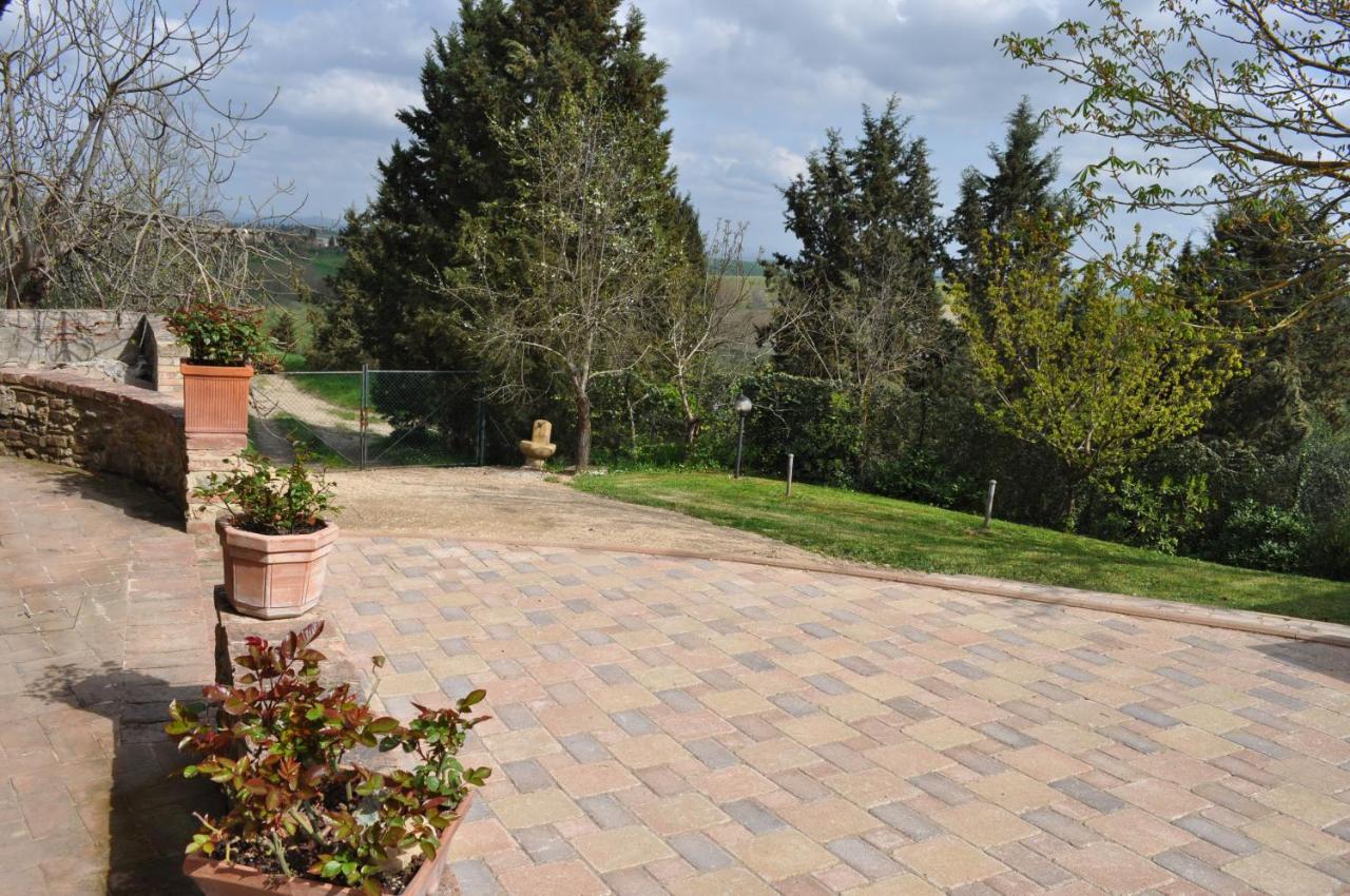 Agriturismo Il Poggiarello Siena Exterior foto